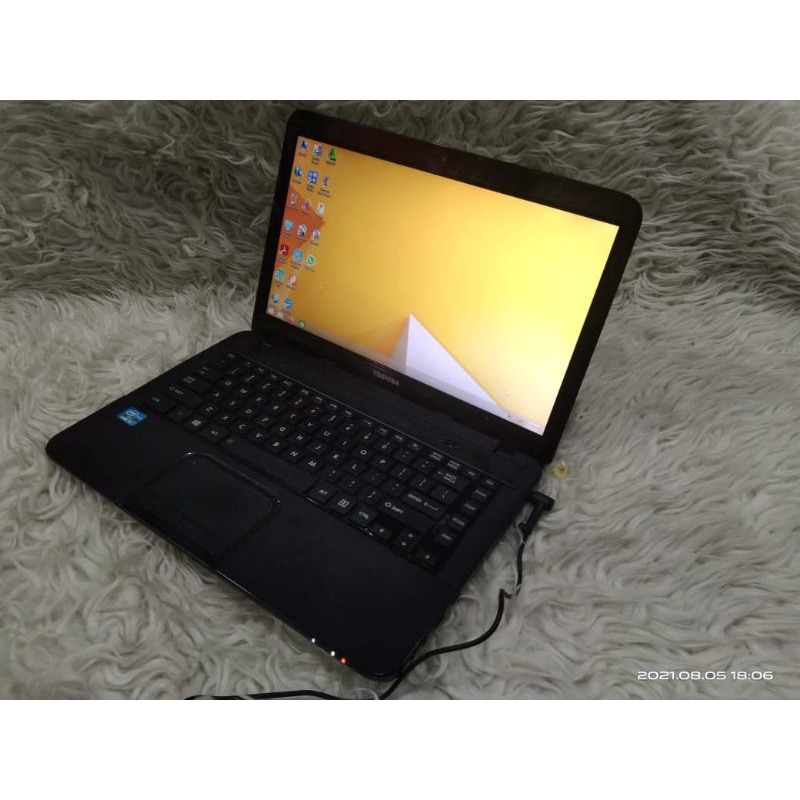 N92 Laptop Toshiba Satelite C840 Ram 2gb HDD 250gb core i3