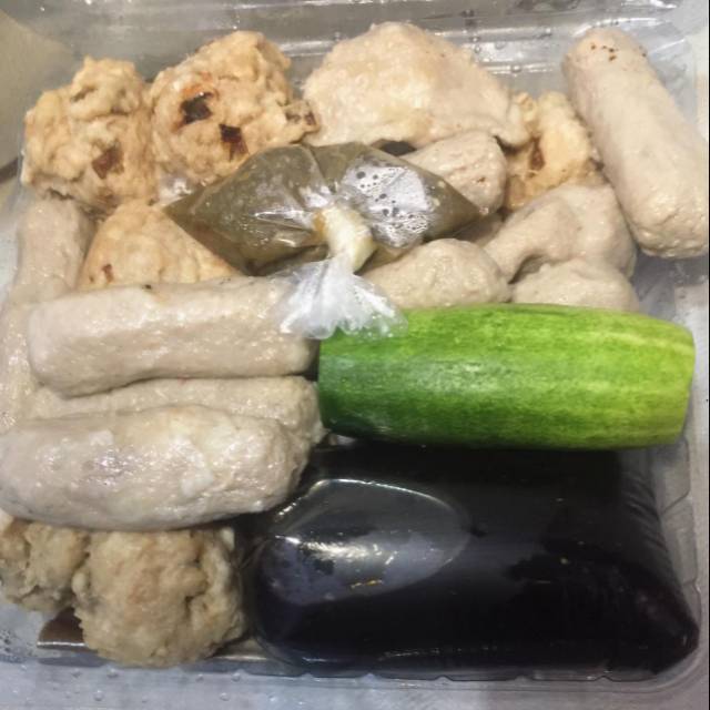 

Pempek ikan tenggiri