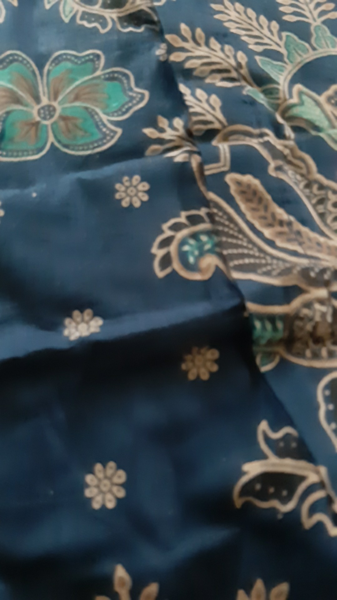 Batik Myrna - Kemeja Batik Atasan Lengan Pendek Pria Kembang Goyang Dongker