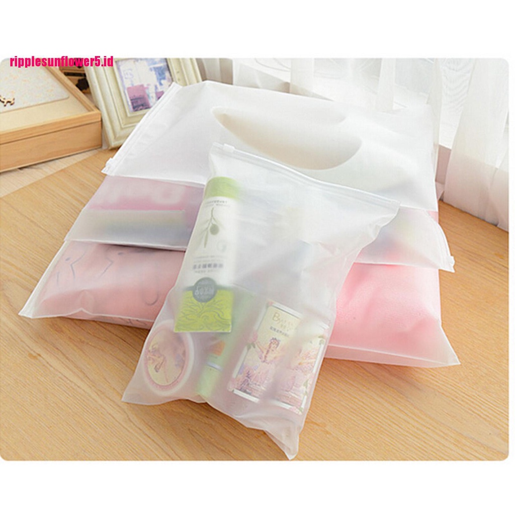 # Kaos T-Shirt Wanita Lengan Pendek Motif Print #1pc Tas Tempat Menyimpan Pakaian Dalam &amp; Kaos Kaki Model Anti-Air Untuk Traveling