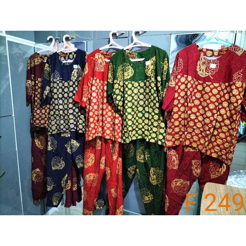 Setelan Panjang Putri Diana