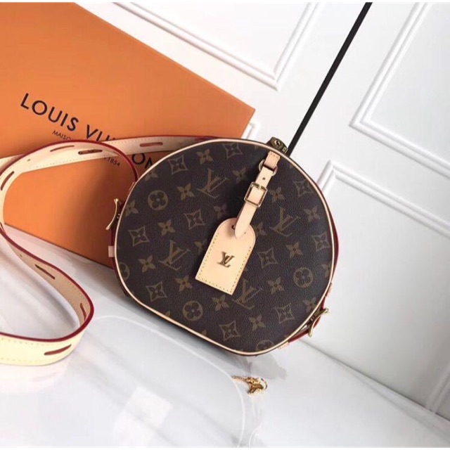 Tas Louis vuitton boite chapeau monogram reserve dan black