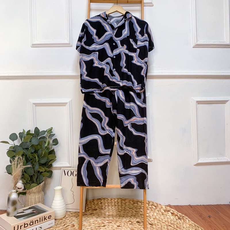 SETELAN LENGAN PENDEK PIYAMA BAJU TIDUR WANITA CEWEK BUSUI ONE SET RAYON MOTIF-KCPJ Line Black