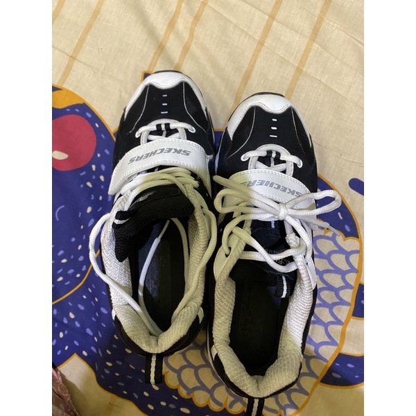 Preloved Sepatu SKECHERS