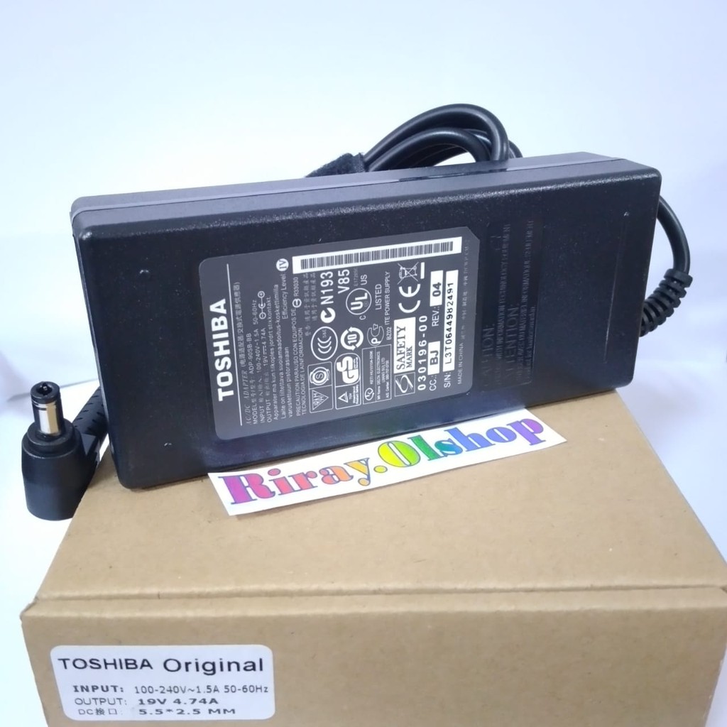 Charger Laptop Toshiba Satellite M70 M50 M200 A355 19V 4.74A 90W