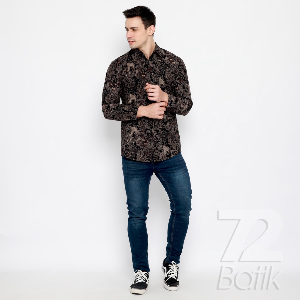 BATIK PRIA LENGAN PANJANG Kemeja Slimfit Premium Motif Elegant Warna Coklat Hitam 723386 Cap 72 - Baju Kemeja Atasan Pakaian Setelan Batik Pria Cowok Laki Laki Remaja Keluarga Kantor Lengan Panjang Modern Slimfit Slim Fit Premium Kekinian