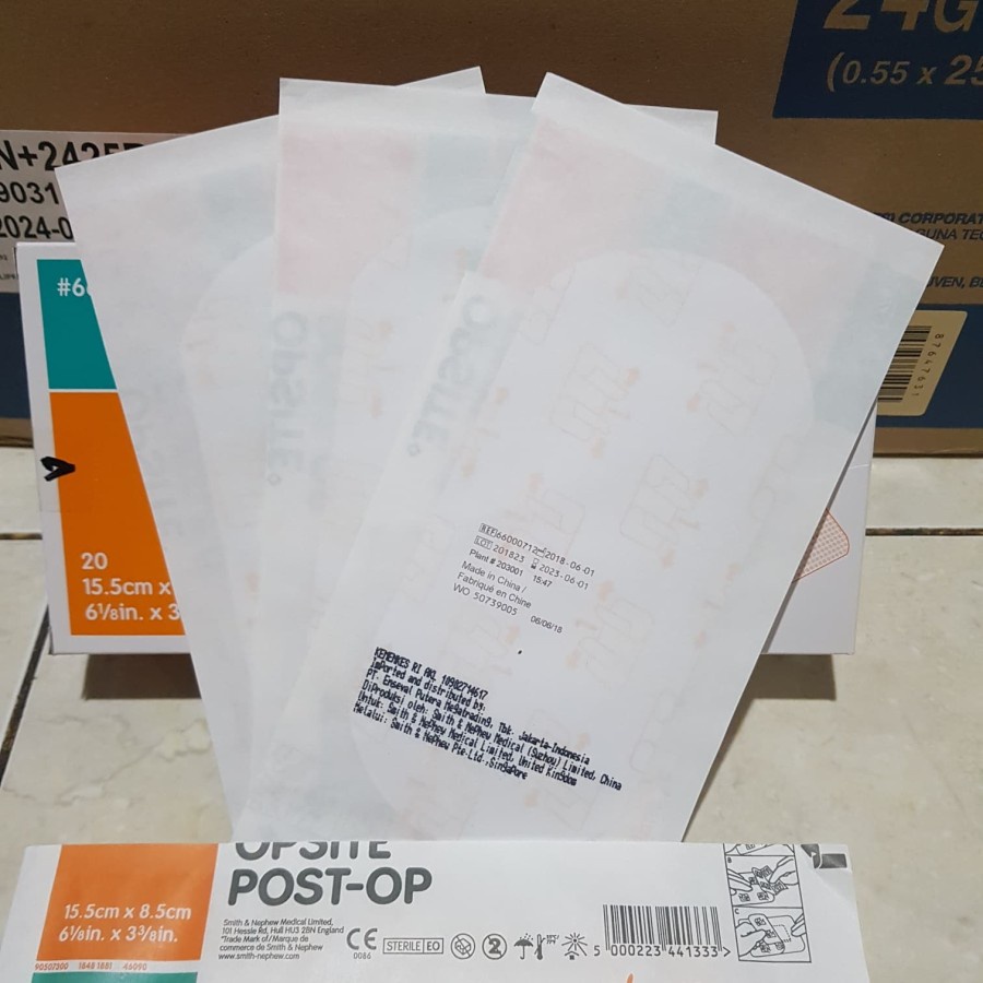 OPSITE POST-OP 15,5 × 8,5 cm Plester Tahan Air Post Op 15,5cm x 8,5cm