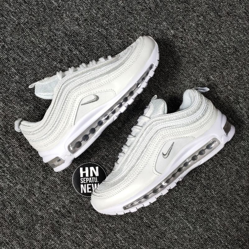97 white womens