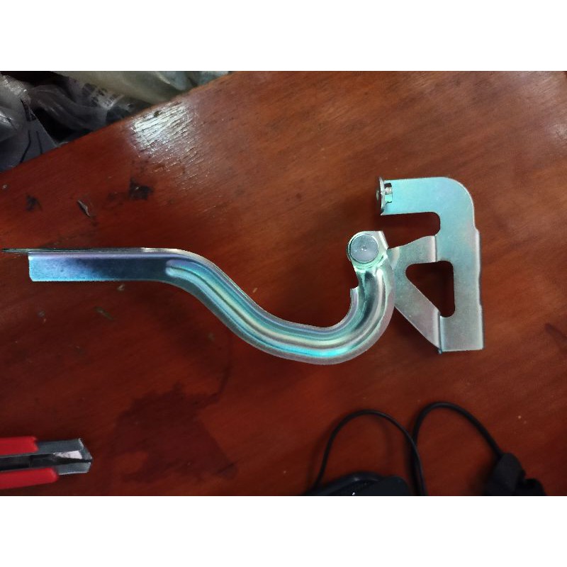 engsel kap mesin Agya Ayla