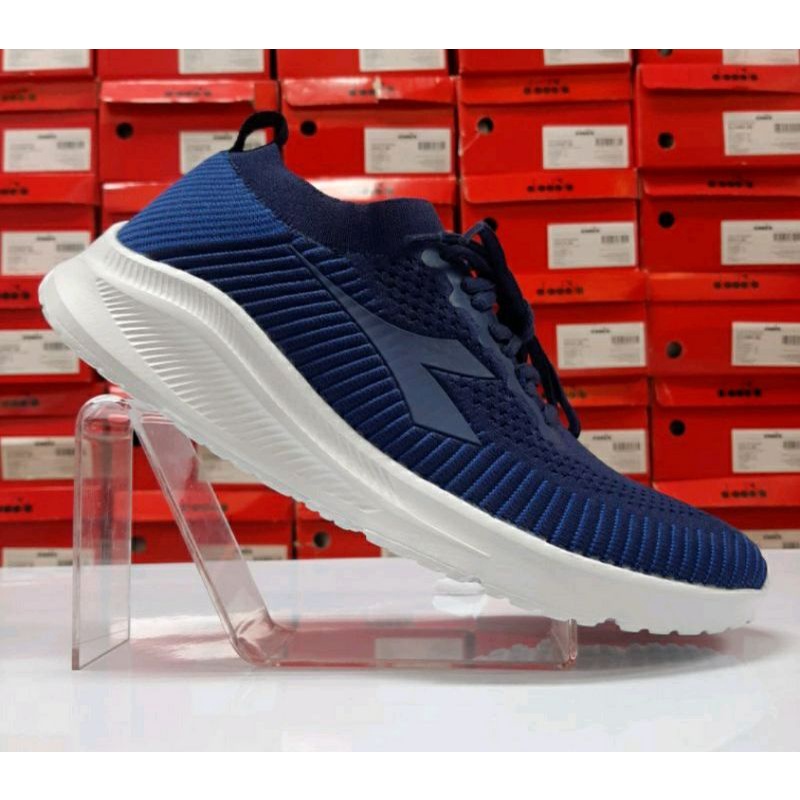 DIADORA ALBA NAVY SIZE  40