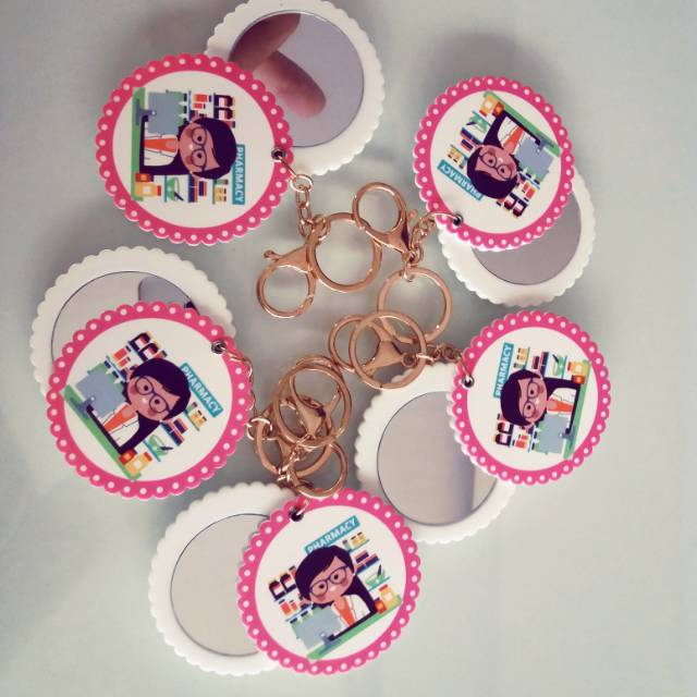 Gantungan kunci Pharmacist dengan Cermin