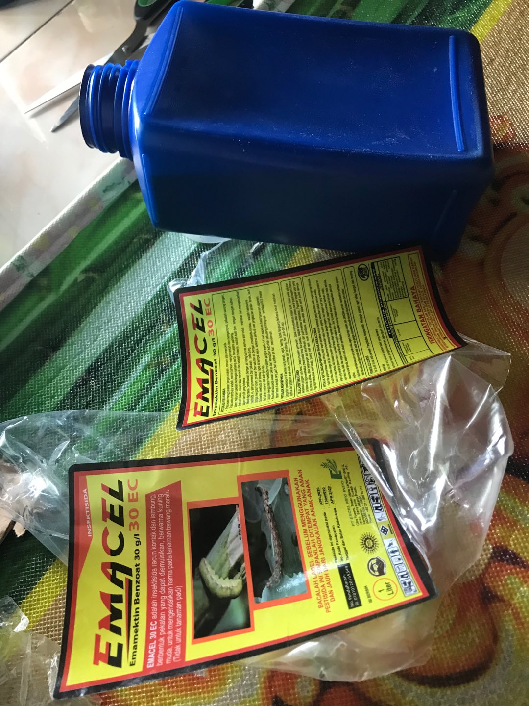 Insektisida Emacel 30 Ec 1 Liter