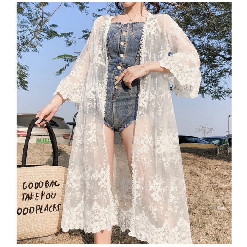 Lace cardigan putih