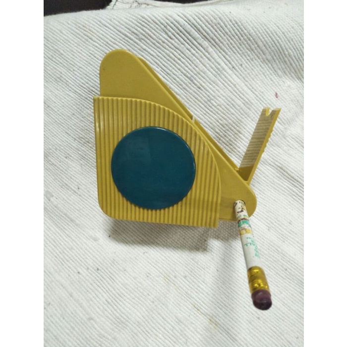 

Dijual Tempat Pensil / Pen Multi Fungsi Terlaris