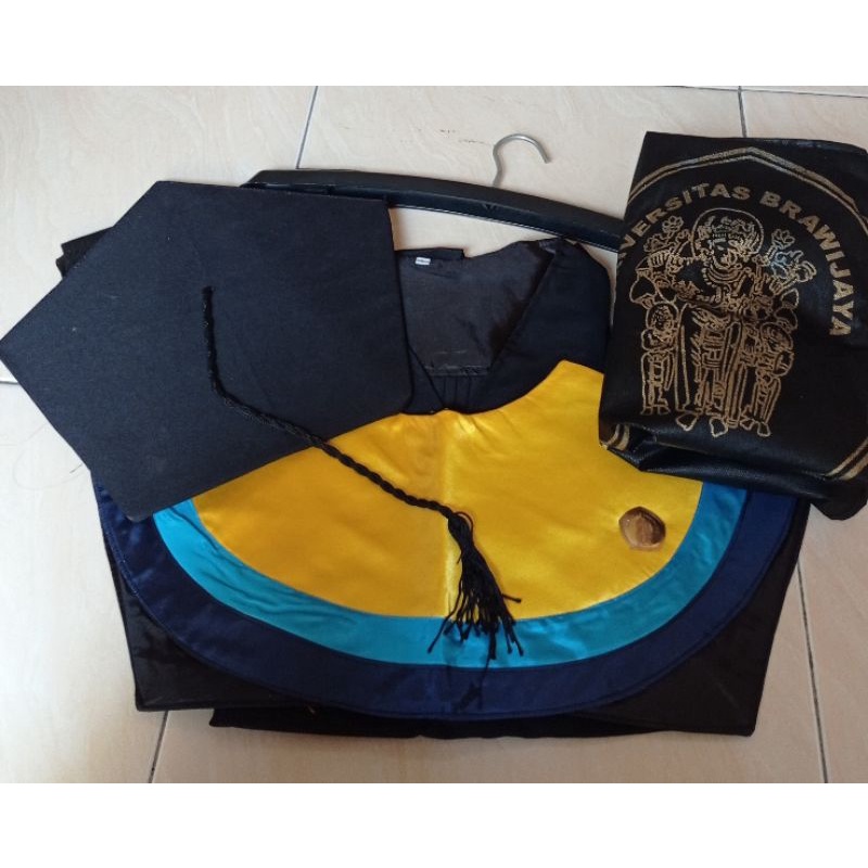 Baju Toga Wisuda Perikanan UB