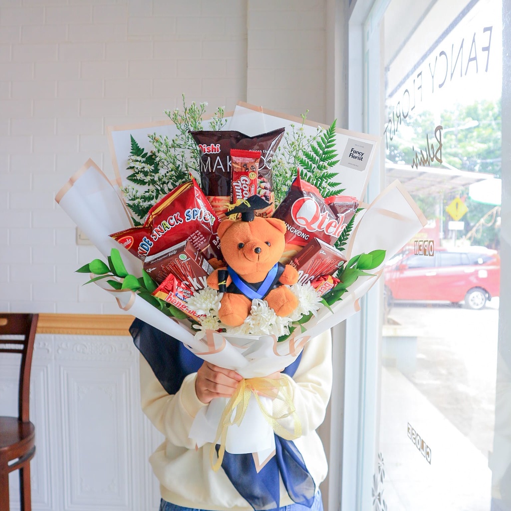 

Snack Buket kode 3 - teddy wisuda boneka