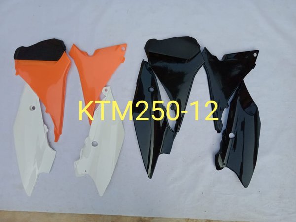 COVER BODY KTM250 2014 COVER BOX ACCU KTM250 SIXDAY -ML