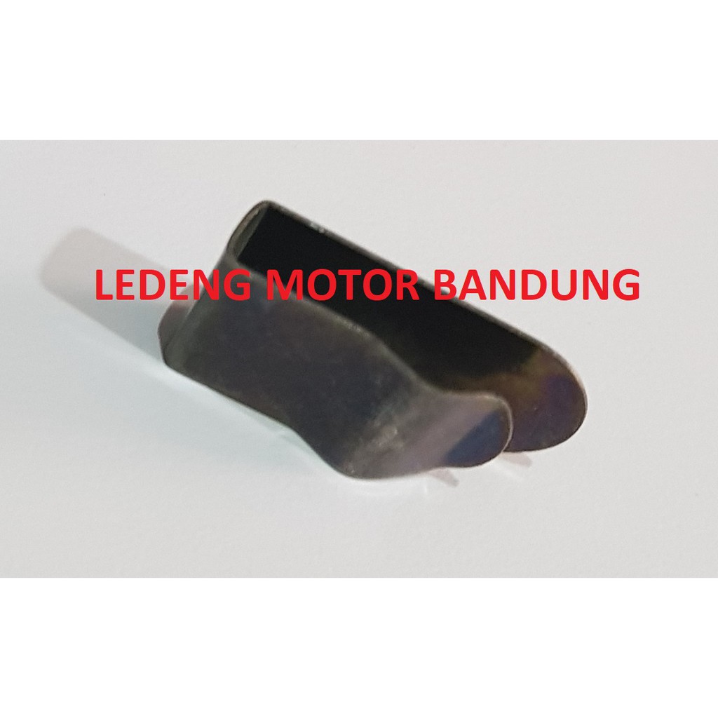 Klem Jepit Lampu Motor Kleman Besi Jepitan Batok Reflektor