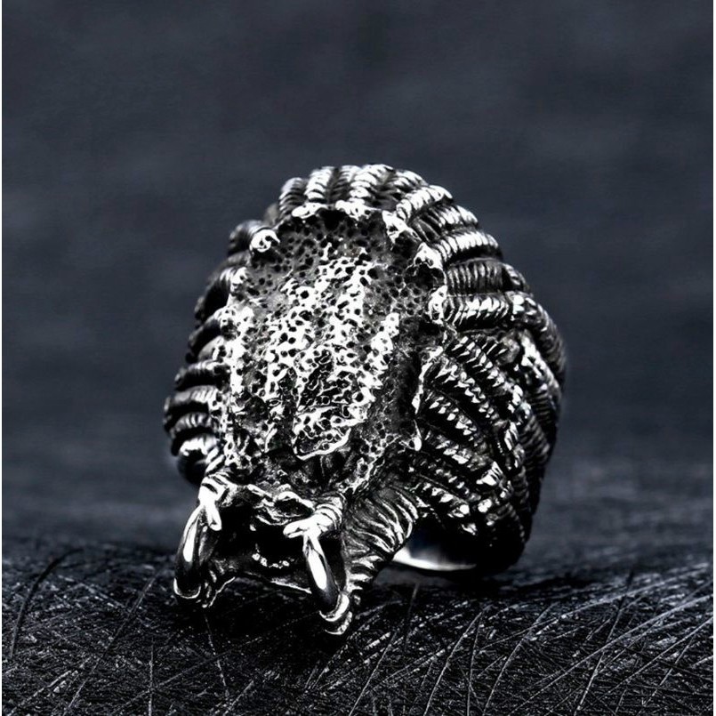 SEUSUK  Fashion Movie Alien Predator Finger for Men Gothic Style Ring Jewelry