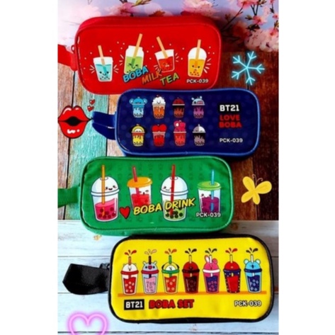 

TEMPAT PENSIL MOTIF BTS / TEMPAT PENSIL BOBA VIRAL PCK-039 / PENSIL CASE BT 21 & BOBA VIRAL // PCK-017 / TEMPAT PENSIL CAMERA PCK-052