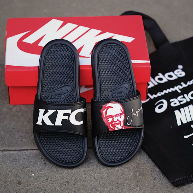 Sandal Nike Benassi Black X KFC Jagonya Ayam (100% ORIGINAL) / SANDAL SLIP ON WANITA PRIA
