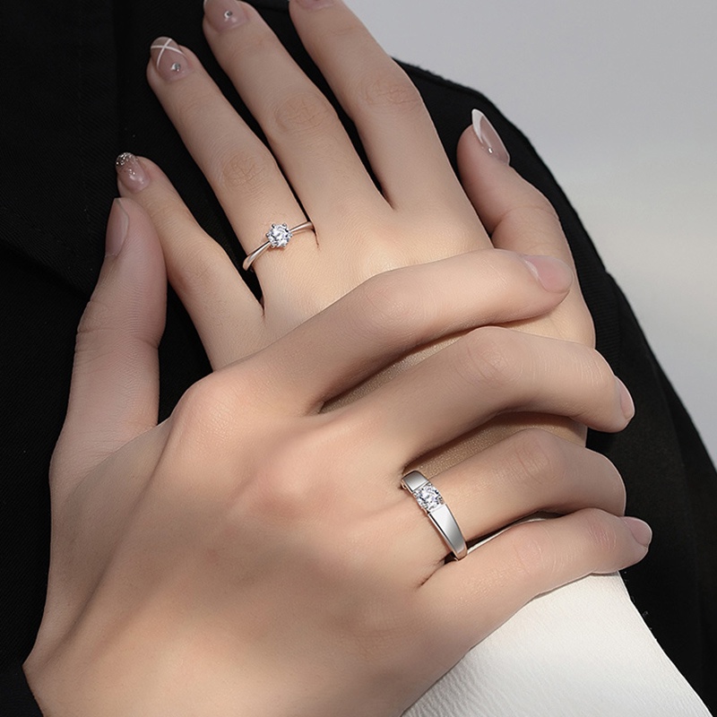 2pcs Cincin Kristal Zircon Warna Silver Untuk Pria Dan Wanita