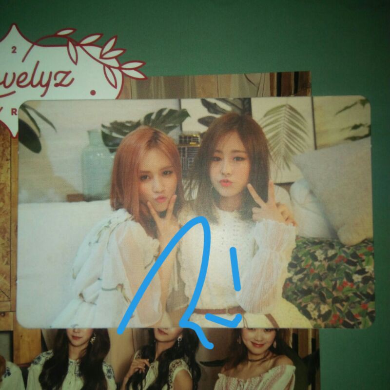 NOW WE LOVELYZ Official Photocard