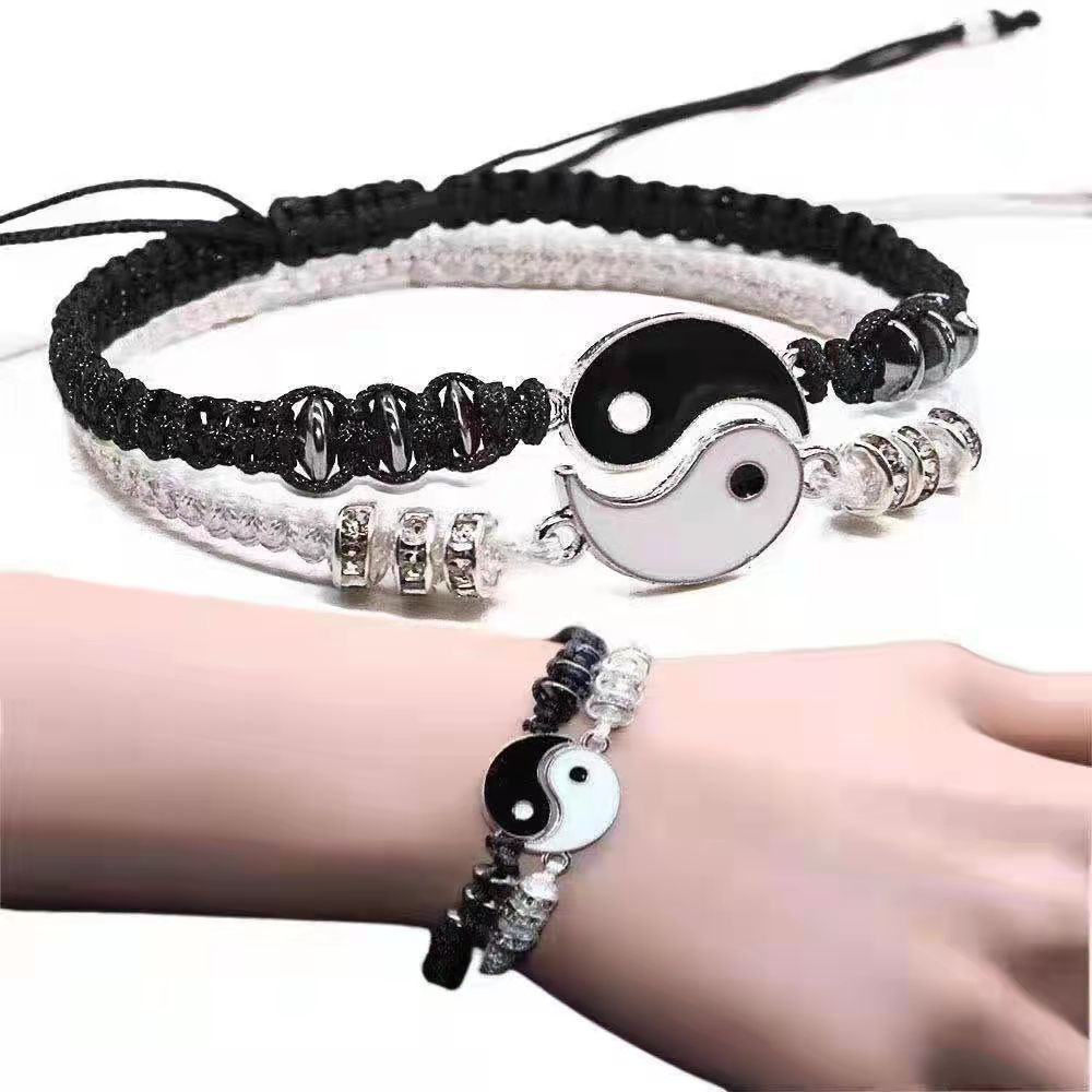 2pcs / Set Kalung Gelang Manik-Manik Yin Yang Yin Yang Warna Hitam Dan Putih Untuk Aksesoris Pasangan