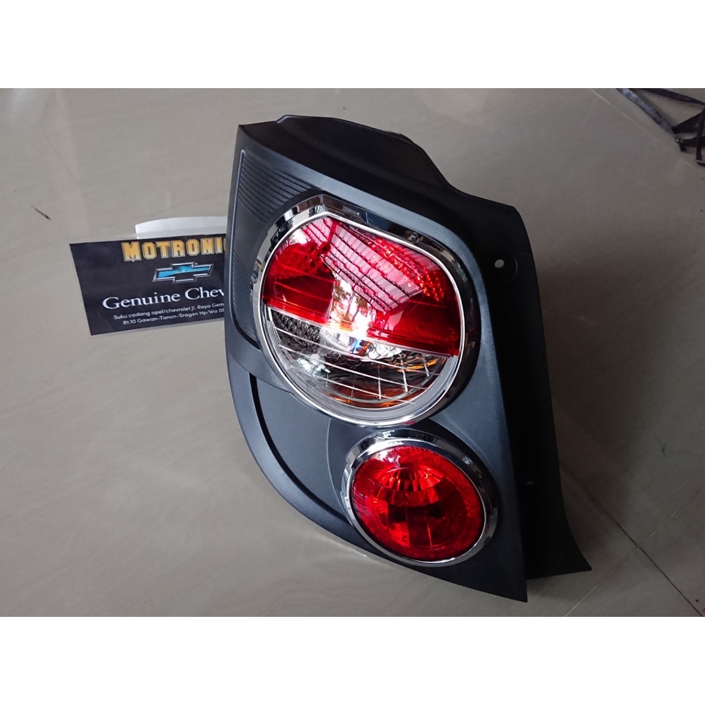 stop lamp lampu rem kiri belakang chevrolet aveo sonic