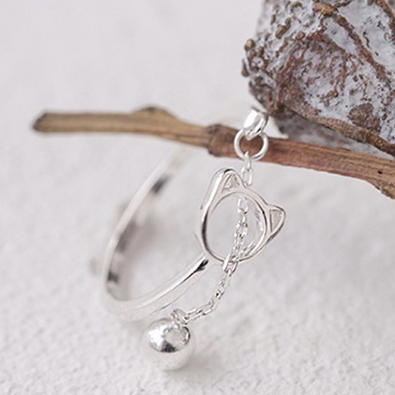 Mode Terkini Perak Tembaga Hollow Kucing Cincin Terbuka dengan Liontin Lonceng Rantai Pesona untuk