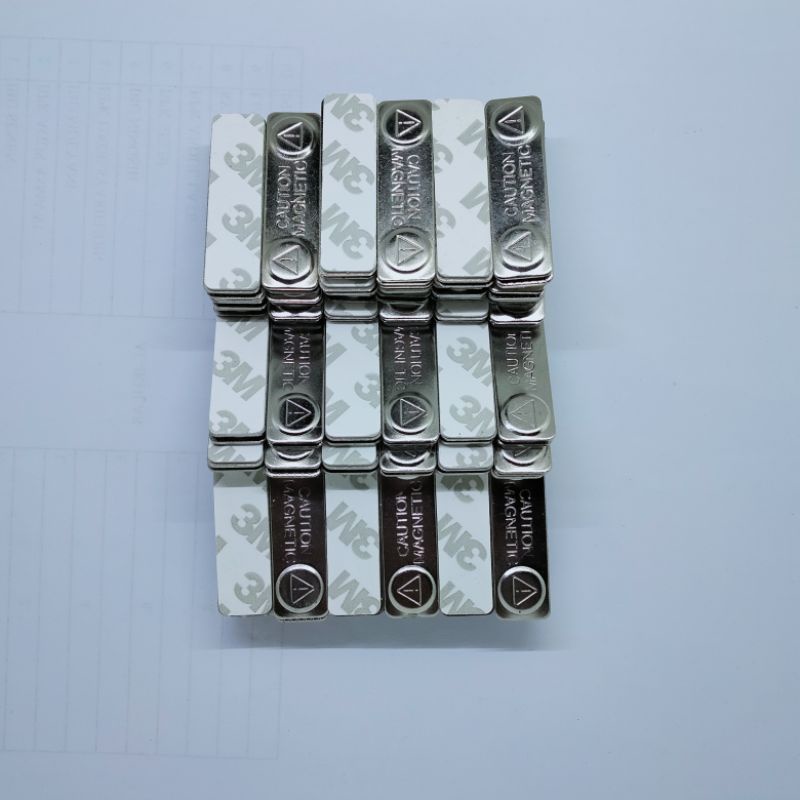 

Magnet Kotak / Magnet Nametag / Magnet Murah / Magnet Bagus / Magnet Premium / Magnet Nama Dada