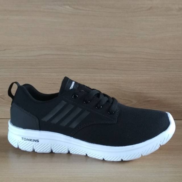 Sepatu Sport Pria Tomkins PARABELUM Black/ White