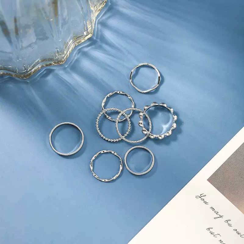 We Flower 8PCs / Set Cincin Buku Jari Aneka Bentuk Warna Silver Gaya Vintage Boho Korea Untuk Wanita