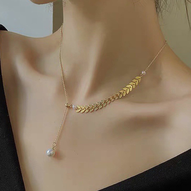 Kalung Rantai Panjang Bentuk Y Adjustable Aksen Mutiara Gaya Eropa Untuk Wanita