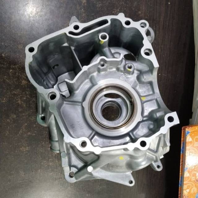 CRANKCASE KANAN SPACY FI , BEAT FI , BLOK OLI