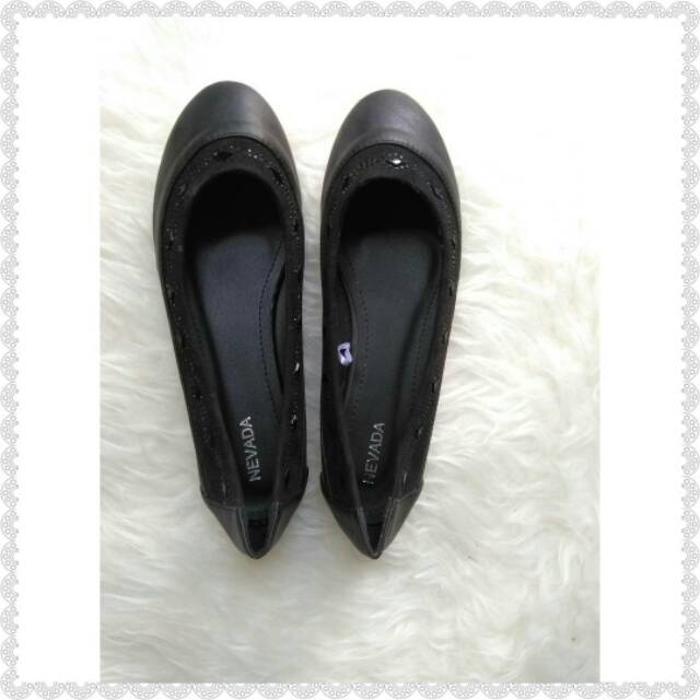 Sepatu Santai / Sepatu Nevada / Nevada Baru / Nevada Murah / Nevada Diskon / Sepatu Branded Matahari
