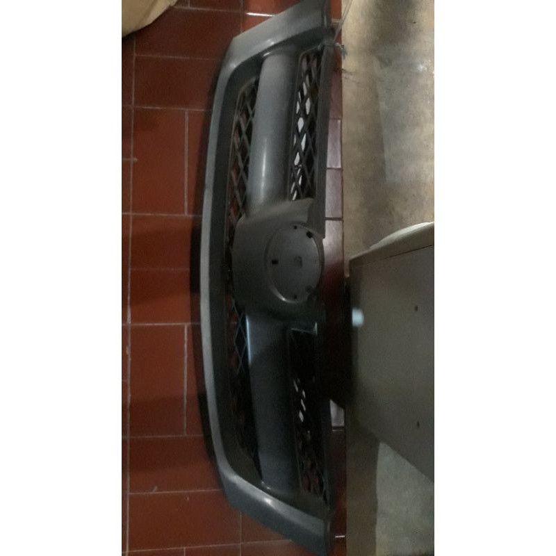 grill toyota innova 2008