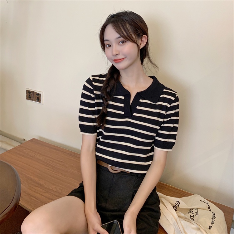 Kaos Rajut Wanita Stripe Lengan Pendek Knitwear Atasan Crop Top Korea