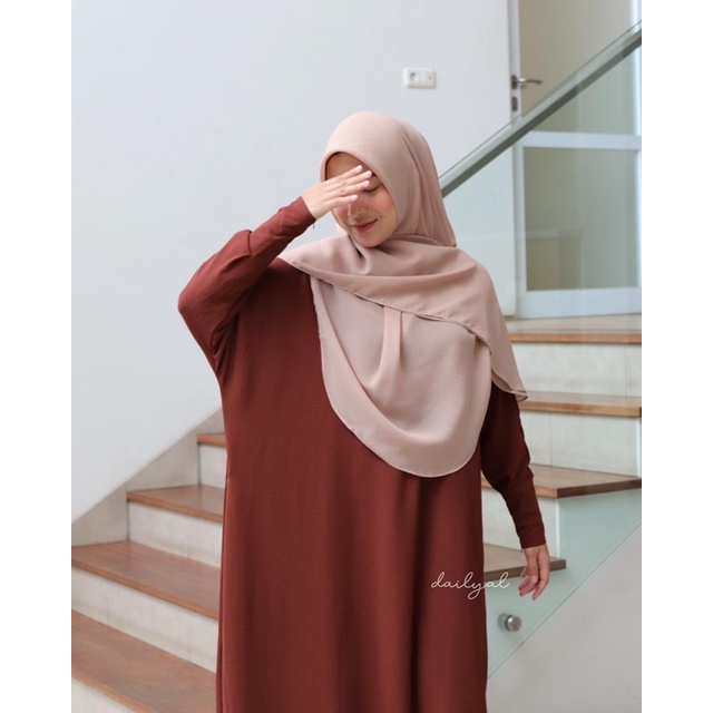 Kayla Batwing Abaya