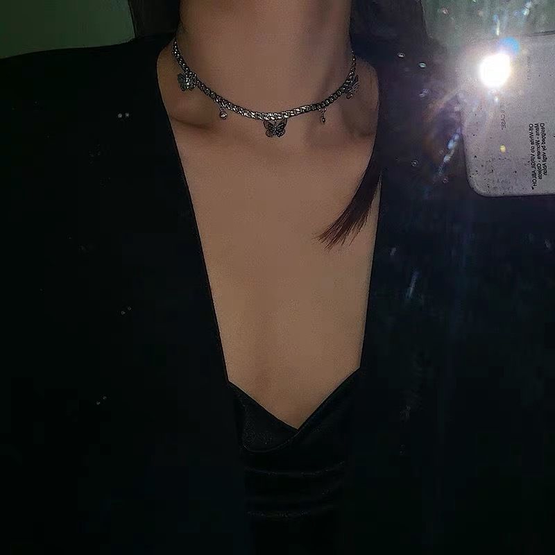 Kalung Choker Bentuk Kupu-Kupu