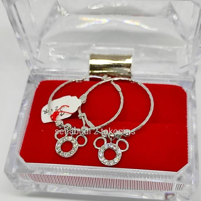 Anting Emas Putih Kadar 750 Model Bulat Berbandul Mickey