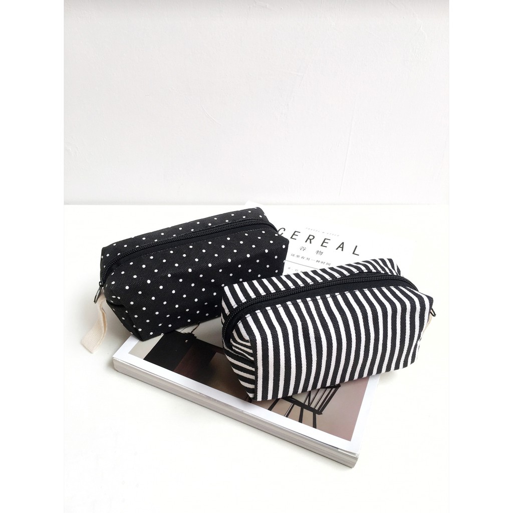 Dompet kosmetik / cosmetic pouch kanvas size 13x7x6