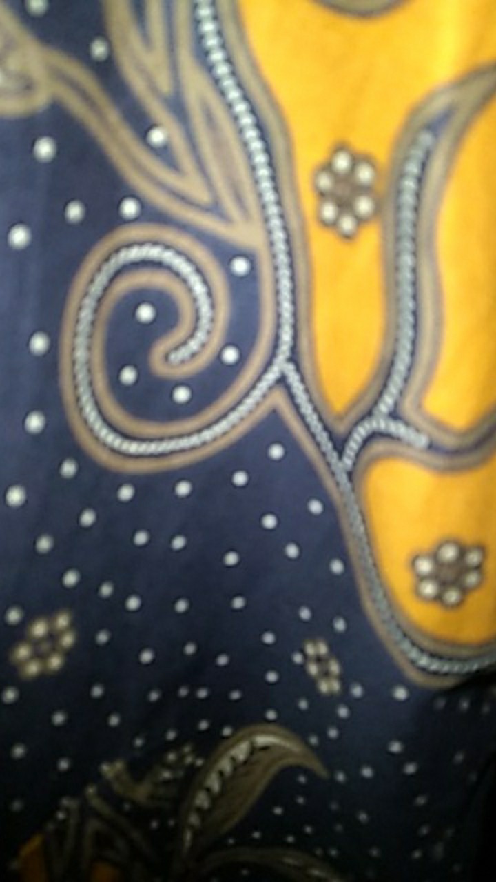 Aswomulyo Kuning Kunyit Kemeja Batik Pria Lengan Panjang Full Furing Katun Halus Batu Raden