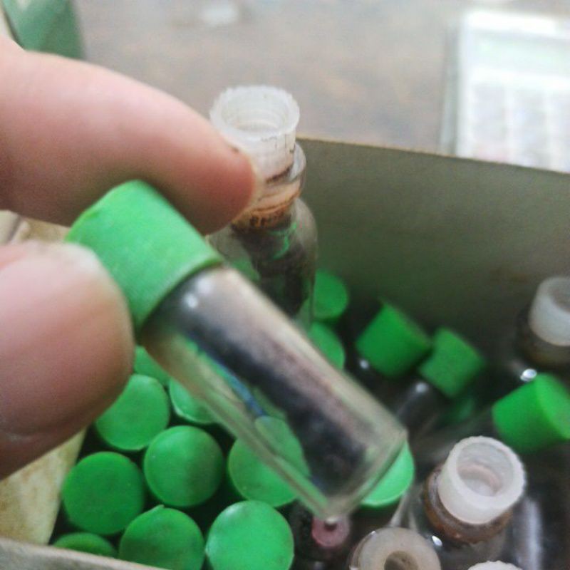 apel jin hitam padat limited edition kecil