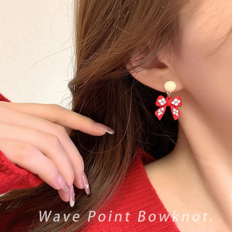 Anting Stud Desain Pita Warna Merah Gaya Retro Korea Untuk Wanita