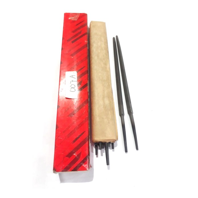 

Kikir Segitiga 6" Inch - 007B