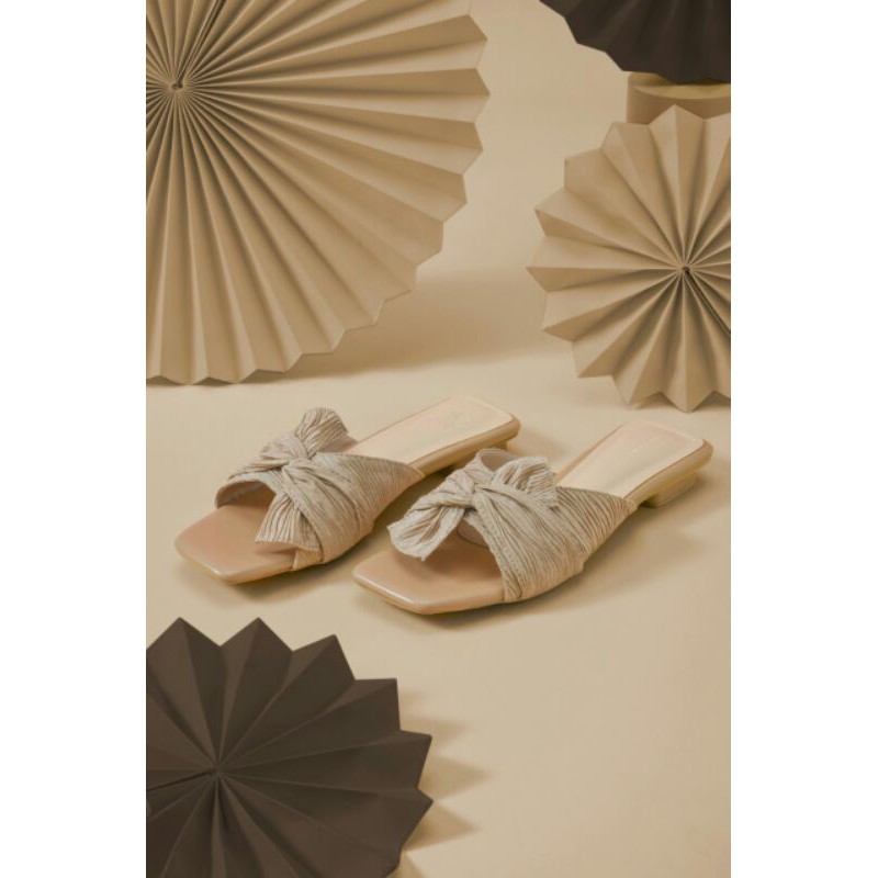 Elle Flats by Local.id