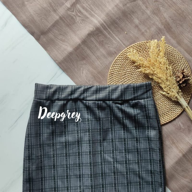 Celana Kulot Rayon Crincle Crinkle Airflow Panjang Wanita Premium Highwaist Loose Cullote Pants Homewear Jumbo Terbaru Kekinian-ROK TARTAN DEEP GREY