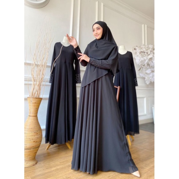 Abaya by Seinaa hijab