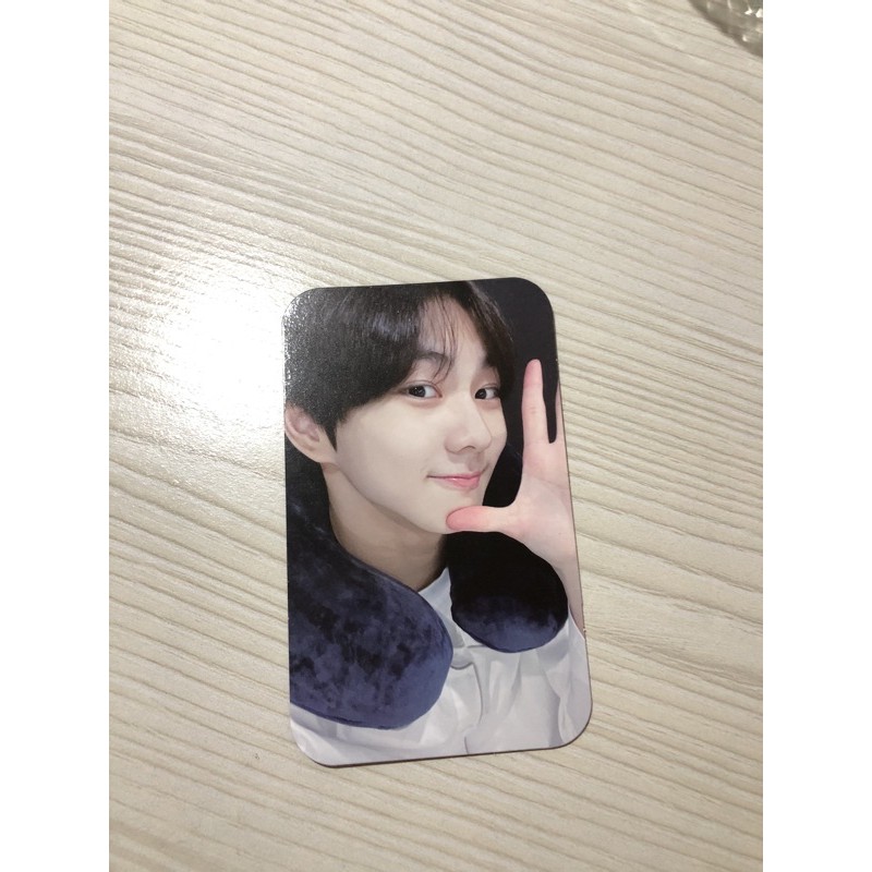(booked)pc neck pillow jungwon